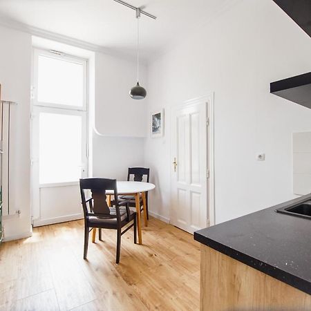 אורדאה Spacious Riverviews Apartment Near Piata Unirii מראה חיצוני תמונה