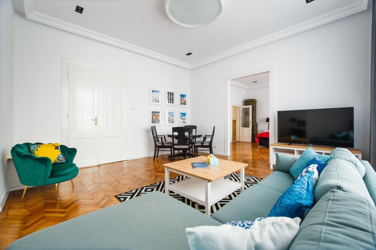 אורדאה Spacious Riverviews Apartment Near Piata Unirii מראה חיצוני תמונה