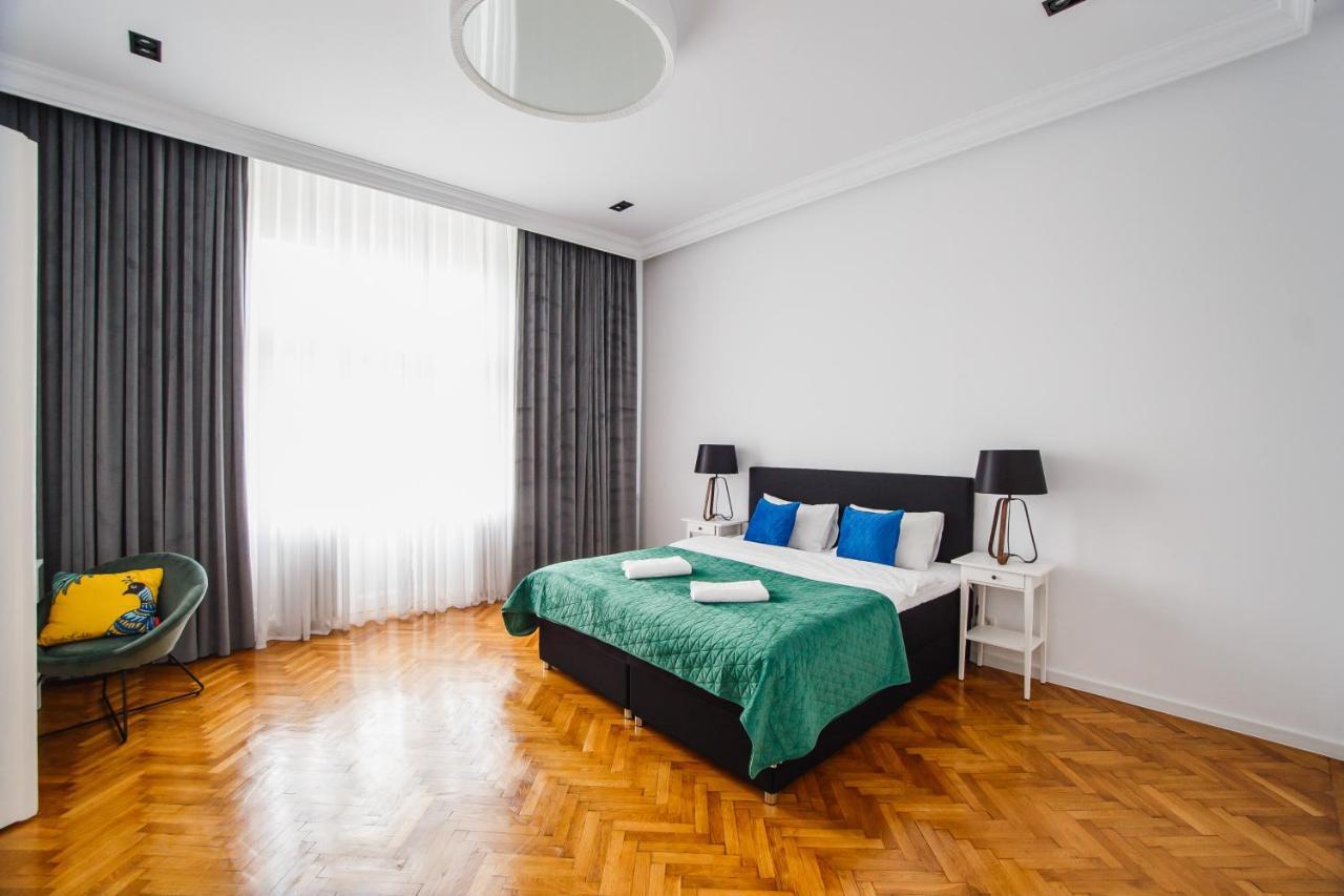 אורדאה Spacious Riverviews Apartment Near Piata Unirii מראה חיצוני תמונה