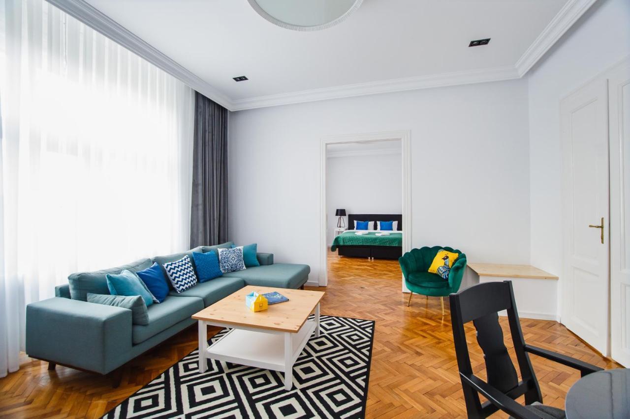 אורדאה Spacious Riverviews Apartment Near Piata Unirii מראה חיצוני תמונה