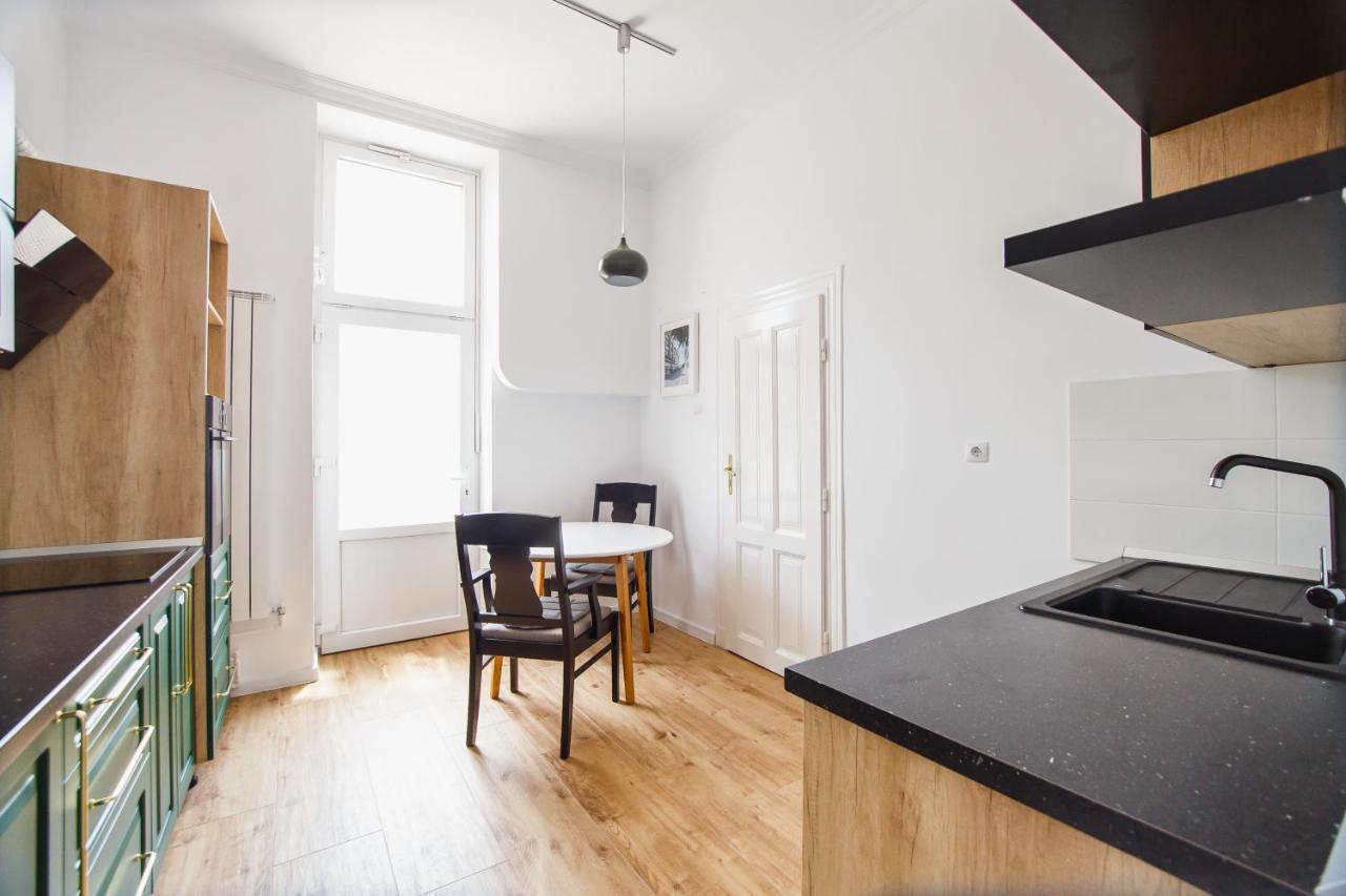 אורדאה Spacious Riverviews Apartment Near Piata Unirii מראה חיצוני תמונה