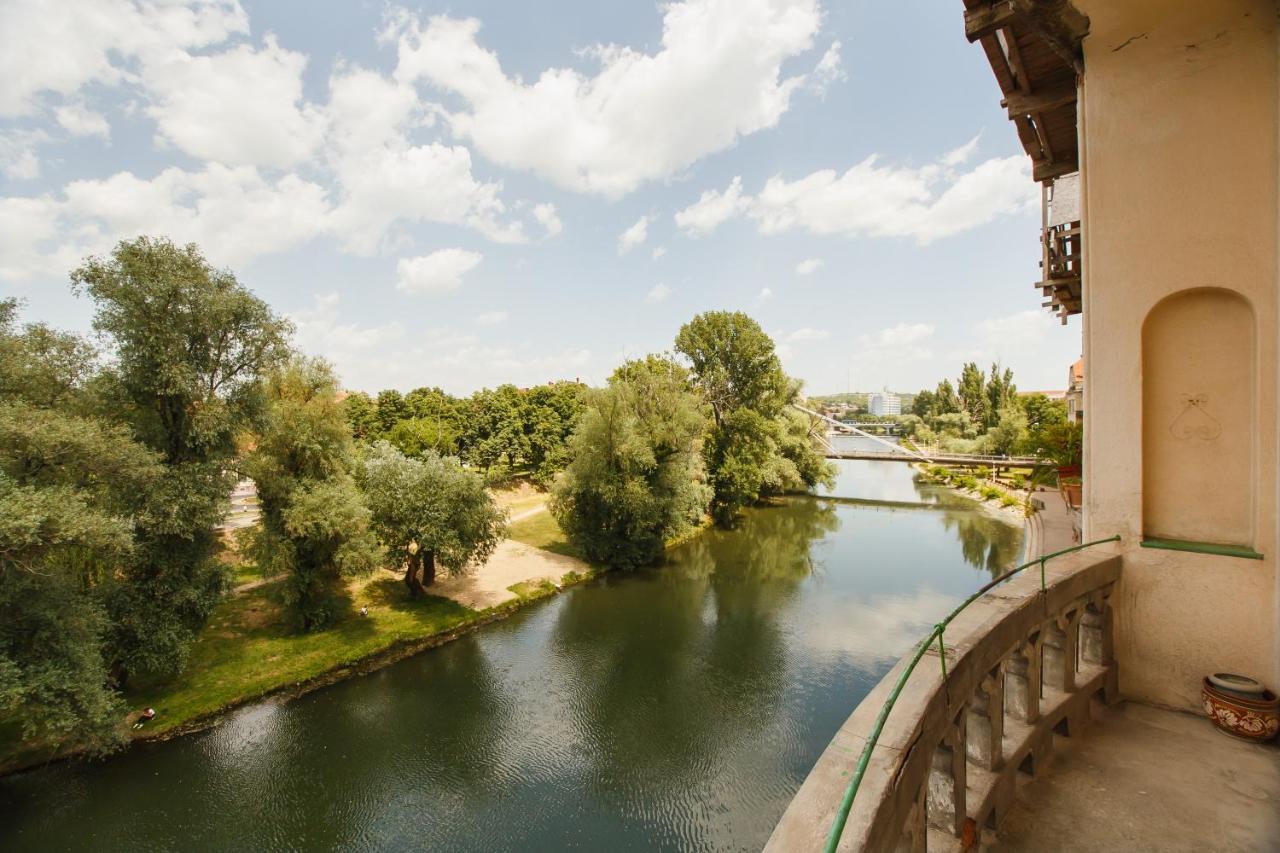 אורדאה Spacious Riverviews Apartment Near Piata Unirii מראה חיצוני תמונה
