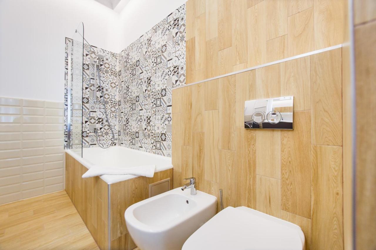 אורדאה Spacious Riverviews Apartment Near Piata Unirii מראה חיצוני תמונה